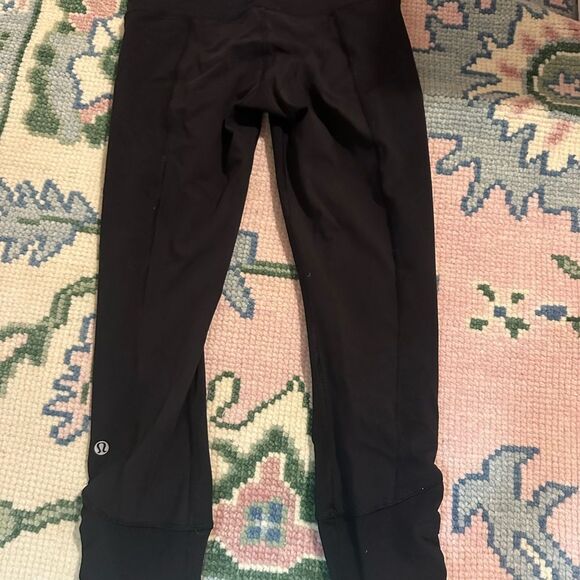 Lululemon Women’s Run For Your Life Crop Ruched Leggings - Picture 3 of 3